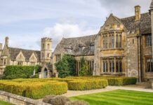 Booking.com indica 5 destinos para se hospedar em antigas escolas durante as férias