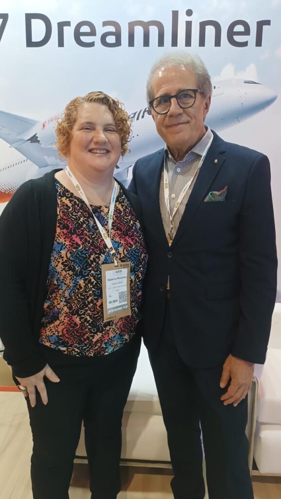 Rebeca Meadows, Diretora Executiva da TAAG, e Otavio Neto