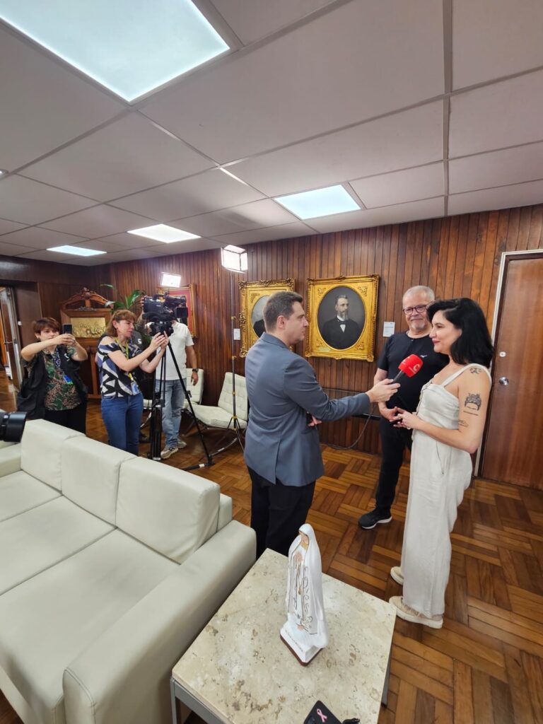 Mônica Cury e Ricardo Teixeira, Presidente da Câmara dos Vereadores de SP, durante coletiva de imprensa - Foto: Divulgação